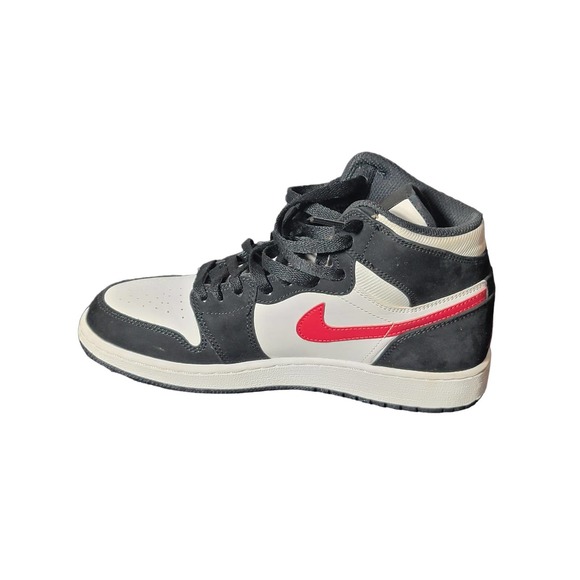 Nike Air Jordan 1 Retro OG High BG Kids Youth Black Red White Womens Sz 7.5  6Y - Picture 6 of 12